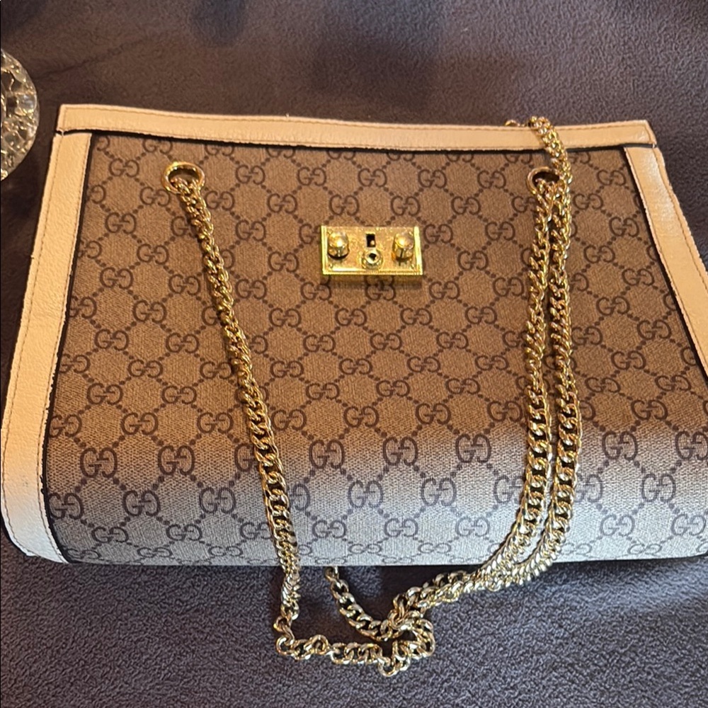 Gucci Beige and Gold Chain Shoulder Bag